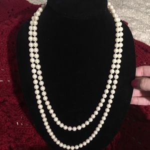Vintage pearl necklace